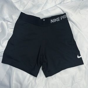 Nike pros sz small